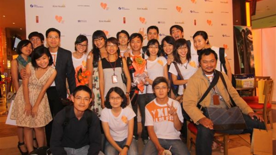 Khai mạc liên hoan phim trực tuyến 2012